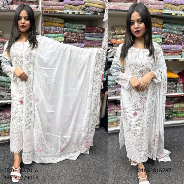 Beautiful Embroidery Work Salwar Kameez